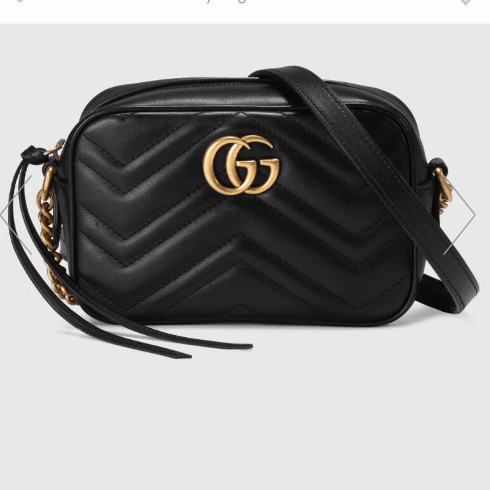 Mini GG Marmont chain shoulder bag.